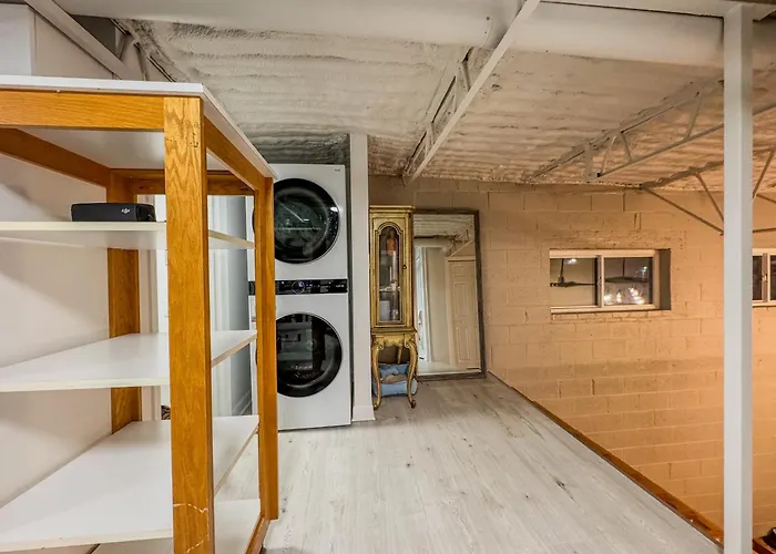Comfort West Urban Loft House