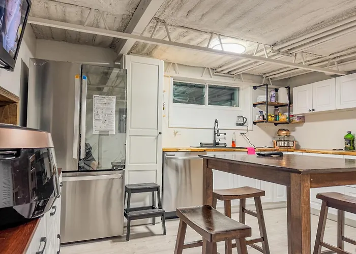 Comfort West Urban Loft House Apartment