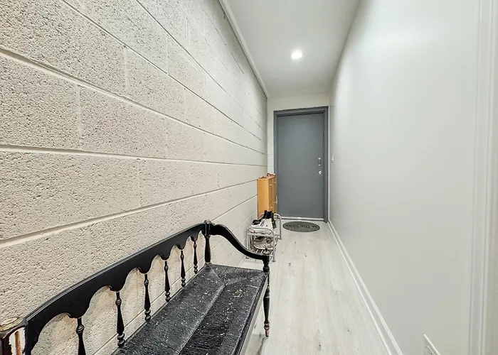 Comfort West Urban Loft House